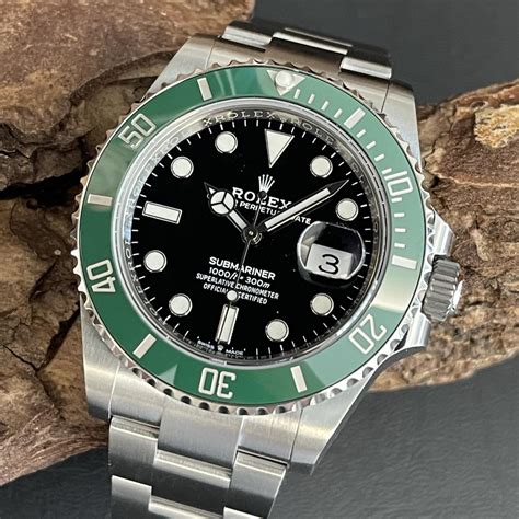 rolex submariner date verde